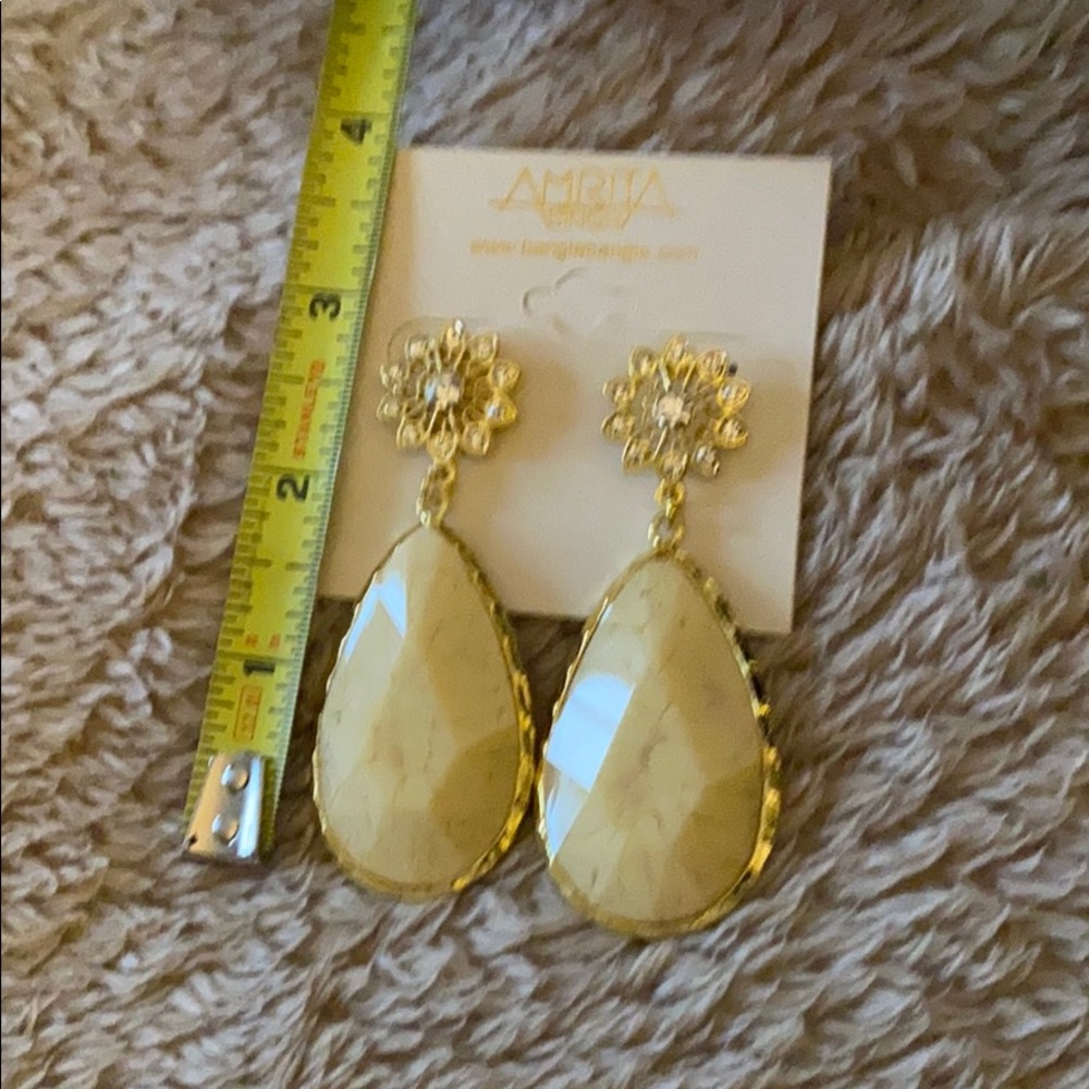 Amrita Singh earrings new - Picture 3 of 3